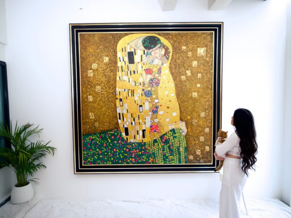 Il Bacio – Un Capolavoro Rielaborato di Gustav Klimt dal Maestro Apollon | 200 x 200 cm Copia di arte 2025-01-22 4