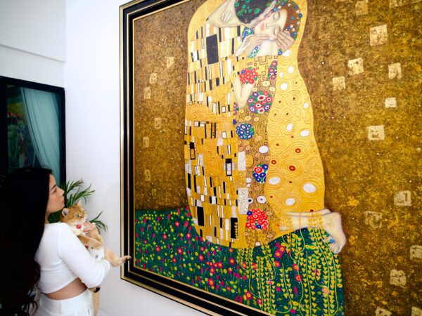 Il Bacio – Un Capolavoro Rielaborato di Gustav Klimt dal Maestro Apollon | 200 x 200 cm Copia di arte 2025-01-22 6