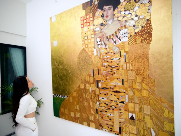 Ritratto di Adele Bloch-Bauer – Un capolavoro reinventato di Gustav Klimt di Master Apollon | 200 x 200 cm Copia di arte 2025-01-22 4